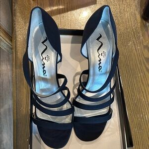Nina Women's Elegant Dark Navy Strappy Heels Size 9